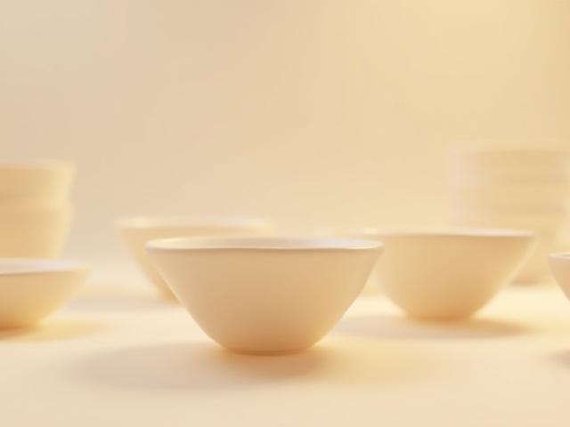 Animation von rotierendem Keramikgeschirr